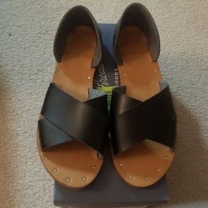 Black Universal Thread Black Sandals